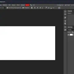 Interfejs Photopea, darmowego narzędzia do edycji grafiki online, przypominającego Photoshop. Widoczny pusty projekt i panel warstw.