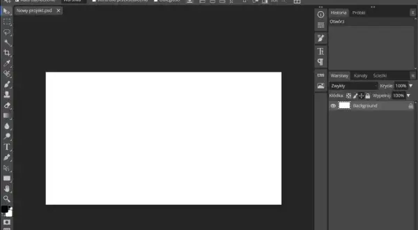 Interfejs Photopea, darmowego narzędzia do edycji grafiki online, przypominającego Photoshop. Widoczny pusty projekt i panel warstw.