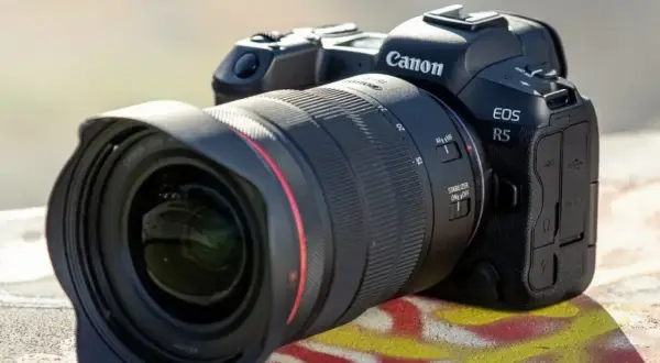 Czy warto kupić aparat fotograficzny? Oto 5 powodów, by to zrobić