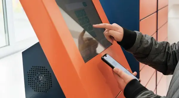 Jak nadać paczkę bez drukowania etykiety – proste sposoby i porady