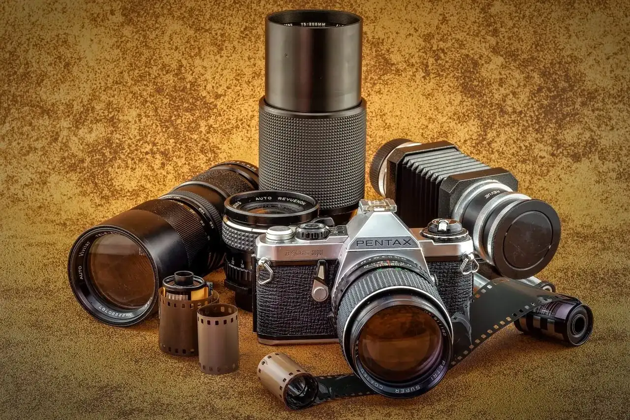 Rodzaje aparatów fotograficznych - jak wybrać właściwy?