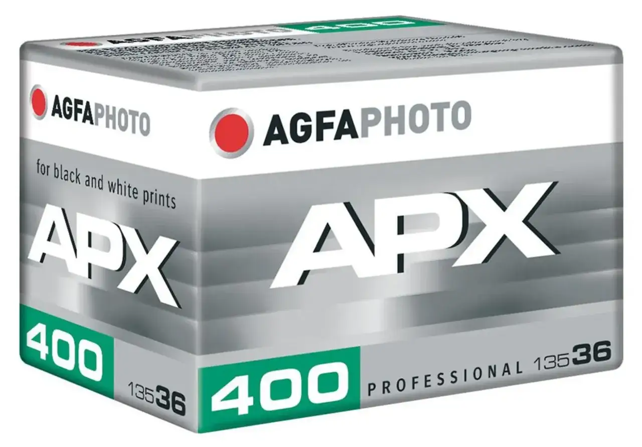 Pudełko filmu Agfa APX 400 Professional 135-36 do czarno-białych odbitek.